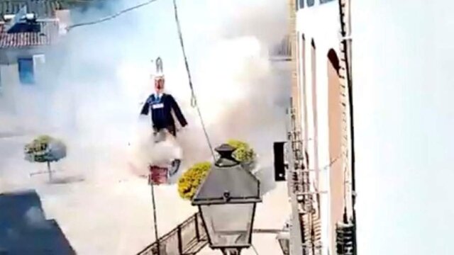 'Israel' Murka, Patung Netanyahu Diledakkan di Festival Spanyol