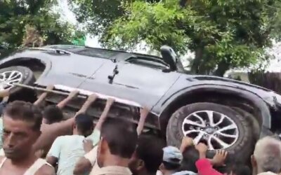 Dokter Dikeroyok Usai Mobil Tabrak Sapi di India