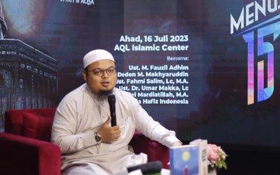 Pelajaran Parenting Keluarga Imran, Doakan dan Dekatkan Anak ke Masjid
