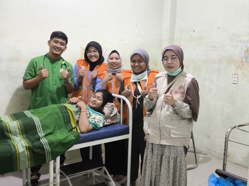 Bayi Lahir di Tengah Banjir Aceh Tamiang, Tim UNAIR Hadirkan Harapan di Posko Bencana