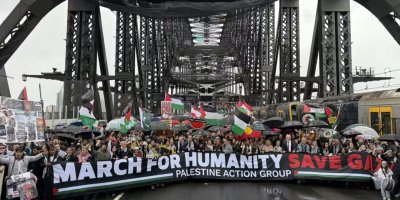 Sambil Bawa Panci, 300.000 Warga Australia Dukung Palestina di Atas Jembatan Sydney