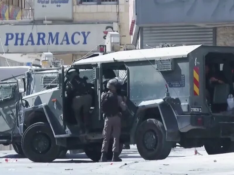 46 Jam Penuh Teror di Qalandiya, Pasukan 'Israel' Ubah Kamp Pengungsian Jadi Zona Perang
