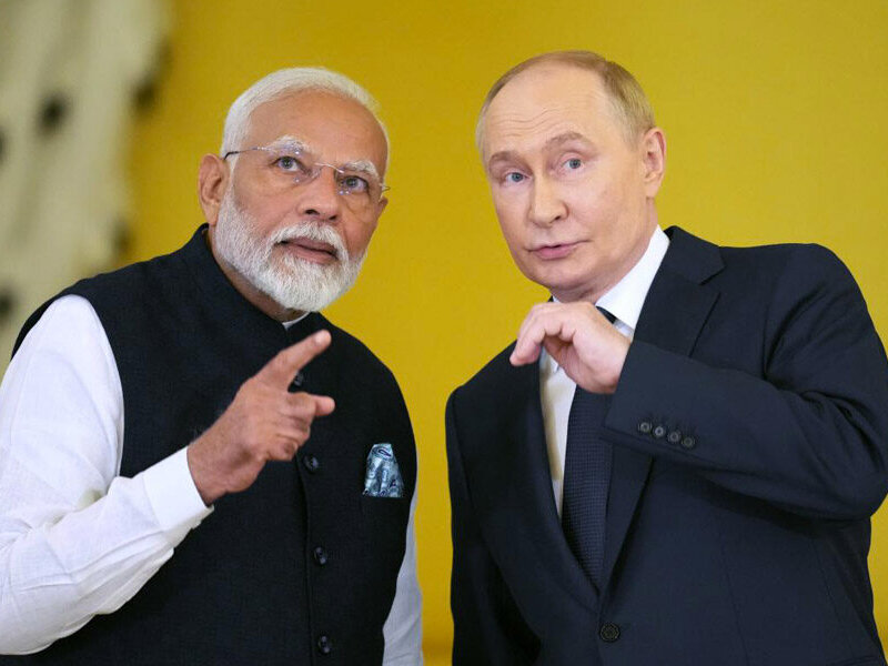 Ajudan Trump Menuduh India Membiayai Perang Rusia di Ukraina