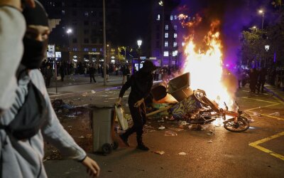 Dari Paris ke Barcelona? Kerusuhan Berujung Penjarahan