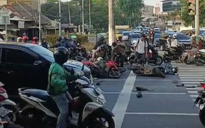 Kecelakaan di Lampu Merah Slipi Sebabkan Dua Orang Tewas