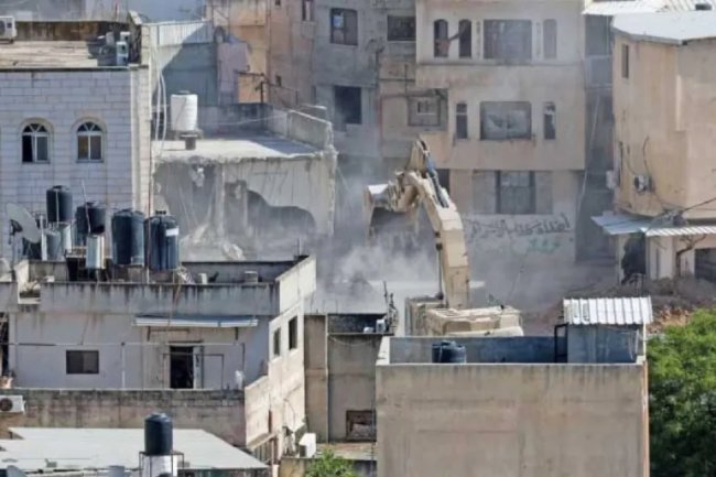 Hendak Hapus Jejak Palestina, Buldozer &#8216;Israel&#8217; Tak Henti Gempur Tulkarem