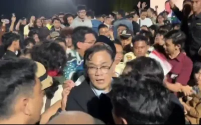 Diskusi Total Politik di UGM Ricuh, Mahasiswa Teriaki Budiman Sudjatmiko "Pengkhianat Reformasi"