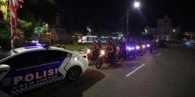 Polda Jatim dan TNI Gelar Patroli Gabungan Skala Besar Pascaricuh, 580 Orang Diamankan