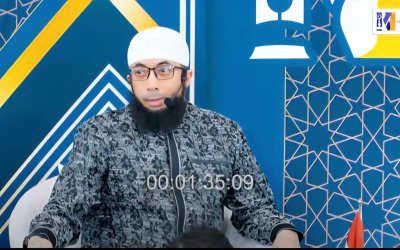 Ustaz Khalid Basalamah Klarifikasi Isu Pemeriksaan oleh KPK: “Saya Hadir sebagai Bentuk Ketaatan kepada Pemerintah, Bukan Tersangka”