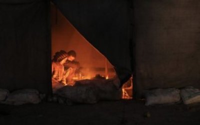 Kekurangan Pakaian, Perempuan Gaza Hadapi Musim Dingin yang Menyedihkan