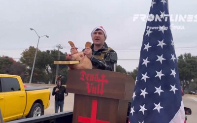 Teriak Muhammad Pedofil, Aktivis AS Jejalkan Al Quran ke Mulut Babi di Texas