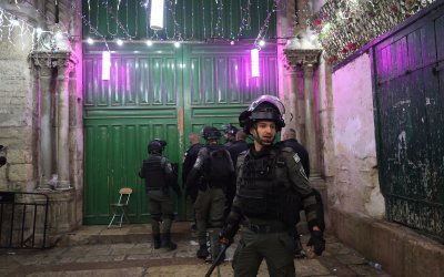 Tentara ‘Israel’ Serbu Al Aqsa, Pengeras Suara Masjid Disita