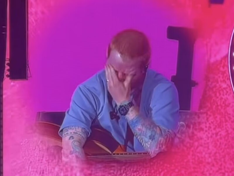 Menangis, Ed Sheeran Merasa Ditinggalkan Pasca Polemik Gaza