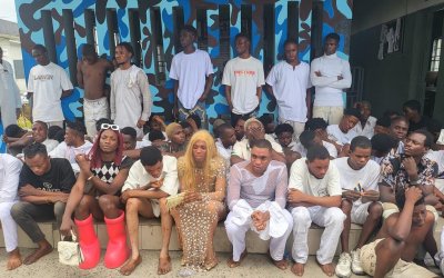 Nigeria Bebaskan Puluhan Gay yang Melangsungkan Pernikahan Sejenis