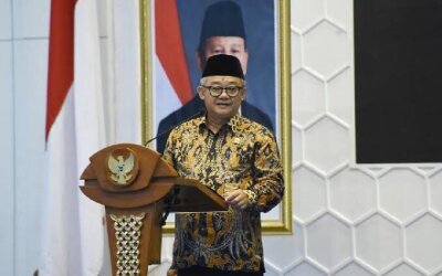 Mendikdasmen: Banyak Anggota DPR Lulusan Paket C, PKBM Jadi Kunci Tekan Putus Sekolah
