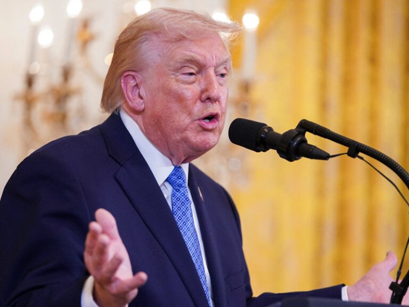 Trump Menambahkan Tujuh Negara Termasuk Suriah ke Daftar Larangan Perjalanan