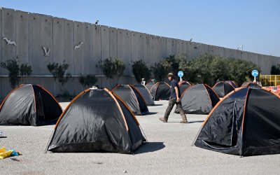 Cegah Bantuan Masuk Gaza, Warga ‘Israel’ Dirikan Tenda di Tengah Jalan