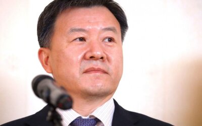 Gubernur Bank Sentral IIA Bertemu Duta Besar Cina, Bahas Hubungan Perbankan