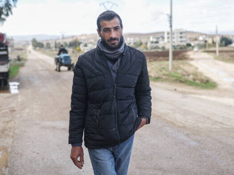 Setahun Setelah Assad Hengkang, Para Korbannya Masih Berjuang untuk Pulih