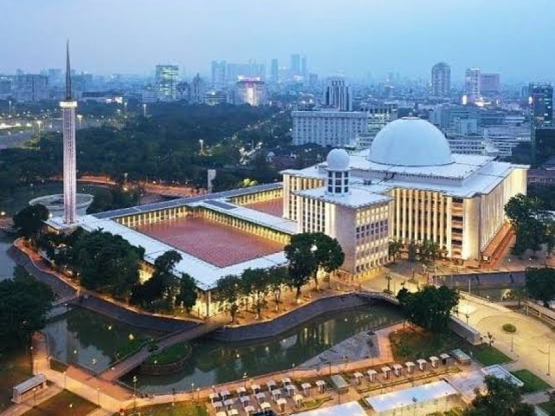 Masjid Istiqlal Bukan Cuma Hanya Rumah Ibadah Umat Islam?