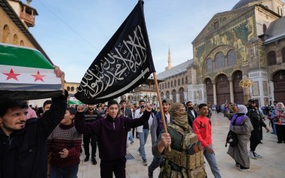 Kelompok Perlawanan Suriah Ambil Alih Deir Ezzoar dari SDF