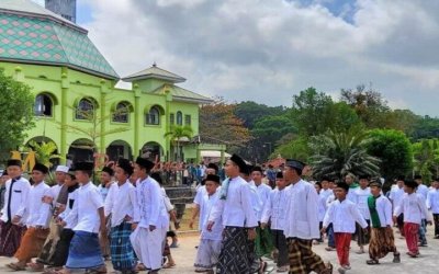 Menjadikan Pesantren sebagai Pelopor Kebangkitan Islam