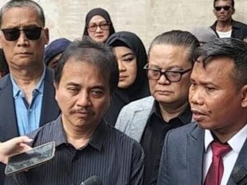 Roy Suryo dan Dokter Tifa Siapkan Buku “Gibran Black Paper”