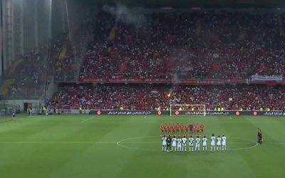 Satu Stadion Baca Al Fatihah Menjelang Pertandingan Maroko – Burkina Faso