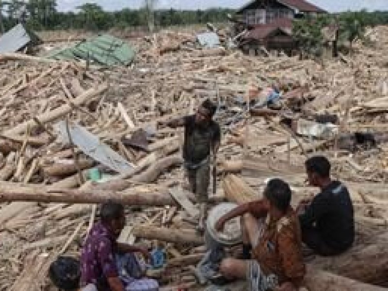 Pemerintah Beri BLT Rp 8 Juta per Keluarga untuk Korban Banjir dan Longsor di Sumatera
