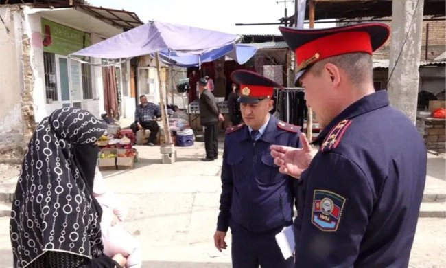 Polisi Kirgistan Meluncurkan Razia Pelarangan Niqab