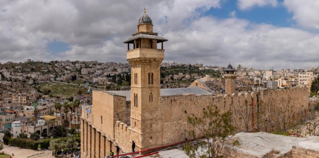 Mengenang 31 Tahun Tragedi Masjid Ibrahimi: Luka Palestina yang Tak Pernah Sembuh