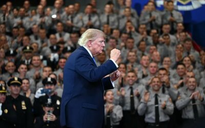 Trump Minta Warga AS Bersabar Hadapi Harga BBM Mahal demi Cegah Iran Miliki Senjata Nuklir