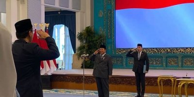 Presiden Prabowo Lantik Gus Irfan Jadi Menteri Haji dan Umrah, Dahnil Anzar Sebagai Wakil Menteri