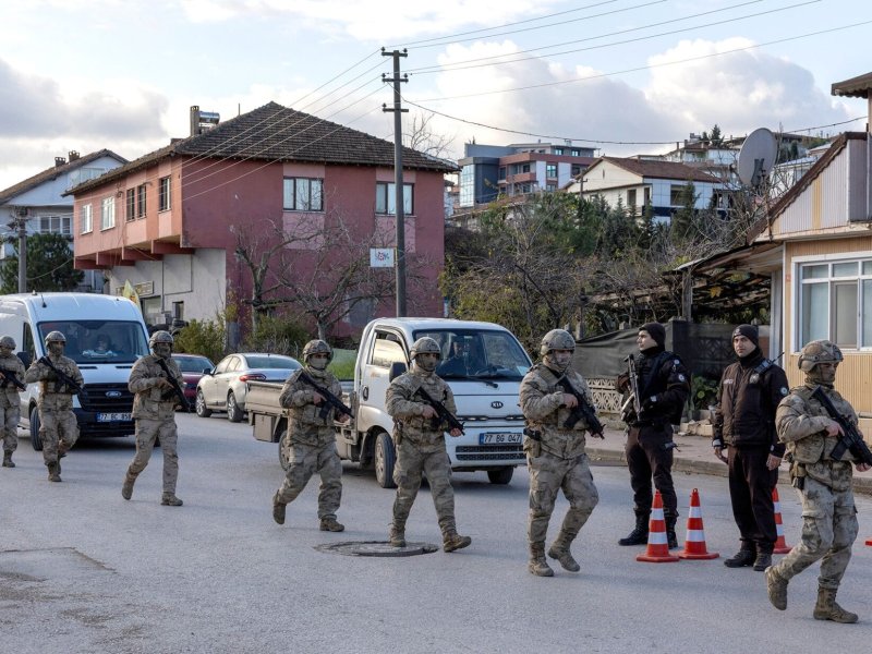 Operasi Anti-ISIS di Turki Mendapat Perlawanan, 3 Polisi dan 6 Militan Tewas