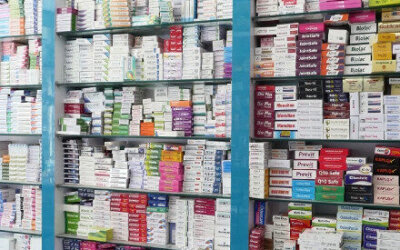 Afghanistan Akan Menghentikan Semua Impor Obat-obatan Pakistan pada 9 Februari