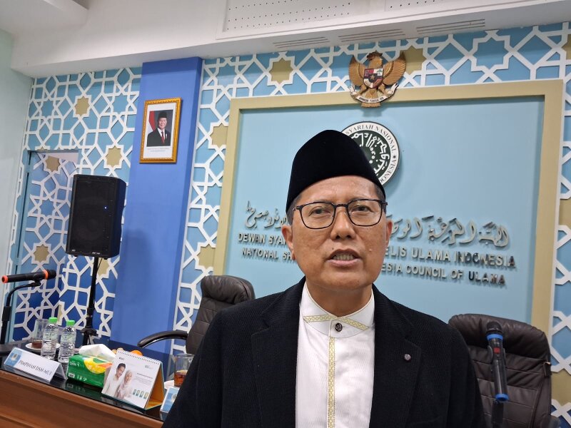 KH Cholil Nafis Dinobatkan sebagai Tokoh Syariah Terbaik 2026
