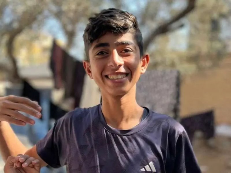 Sadis! Tank 'Israel' Lindas Remaja Palestina Menjadi Dua di Gaza