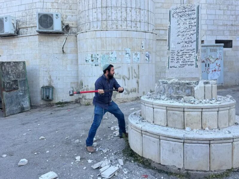 Siapa Zvi Sukkot dan Mengapa Ia Merusak Monumen Desa Madama di Nablus?