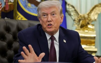 Trump Klaim Mulai “Pembersihan” Selat Hormuz, Iran Ancam Serang Kapal Perang AS di Tengah Ketegangan Baru