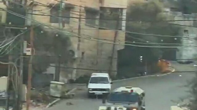 'Israel' Kepung Hebron dan Gerebek Rumah Warga Palestina Usai Serangan Bersenjata