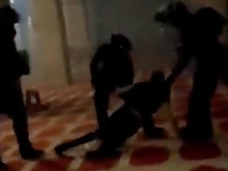 Tentara 'Israel' Kembali Usir Jamaah Tarawih dari Kompleks Masjid Al Aqsa