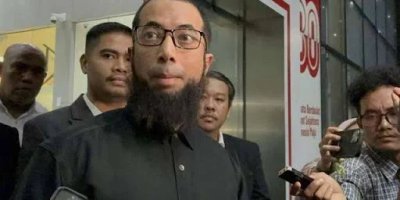 KPK Periksa Ustadz Khalid Basalamah Terkait Kuota Haji Khusus, Klaim Jadi Korban Penipuan