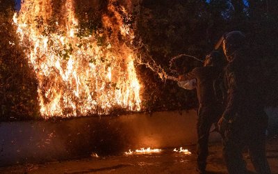 Tak Terima Serangan Rafah, Demonstran Meksiko Bakar Kedubes ‘Israel’