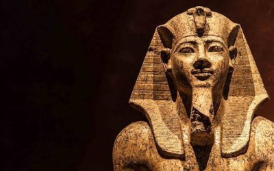 Sosok yang Menjadi Simbol Kedurhakaan