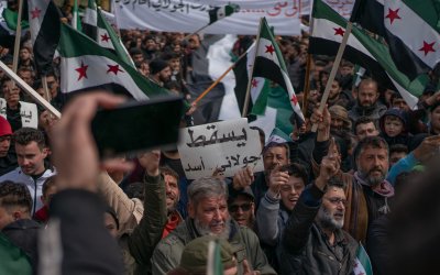 Peringati 13 Tahun Arab Spring, Warga Idlib Gelar Demo Tuntut Assad & Jaulani Turun
