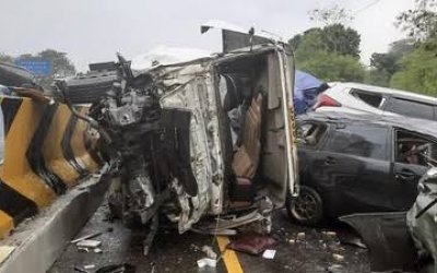 Korban Kecelakaan Beruntun di Tol Cipularang KM 92 Bertambah Jadi 29 Orang