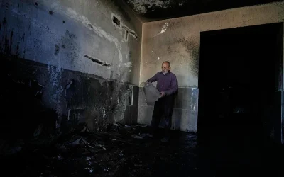 Dua Masjid di Tepi Barat Dibakar Pemukim 'Israel'