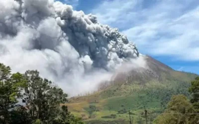 Enam Gunung Api Erupsi Hampir Bersamaan, Dosen UGM Ungkap Penyebabnya