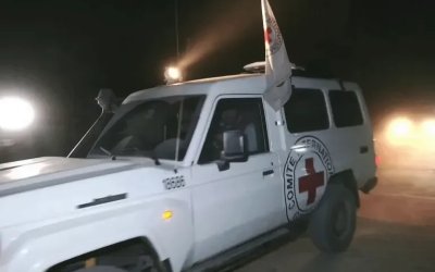 Penyerahan Jenazah ke-22, Palang Merah Terima Jenazah Tawanan ‘Israel’ dari Faksi Perlawanan di Khan Yunis