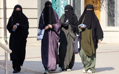 Kyrgyzstan Larang Penggunaan Niqab, Pelanggar Diancam Denda $230